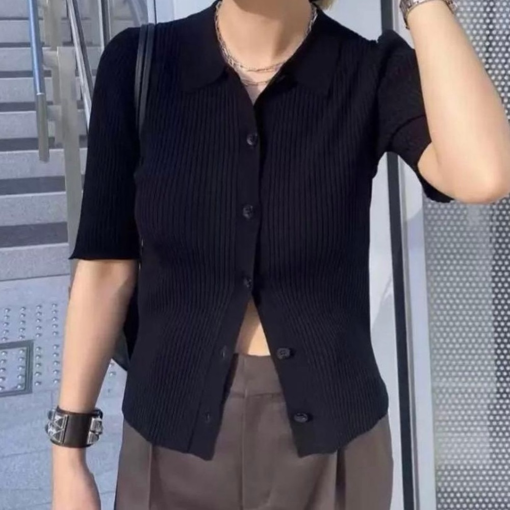 H&M Black Ribbed knit Button-Up Top